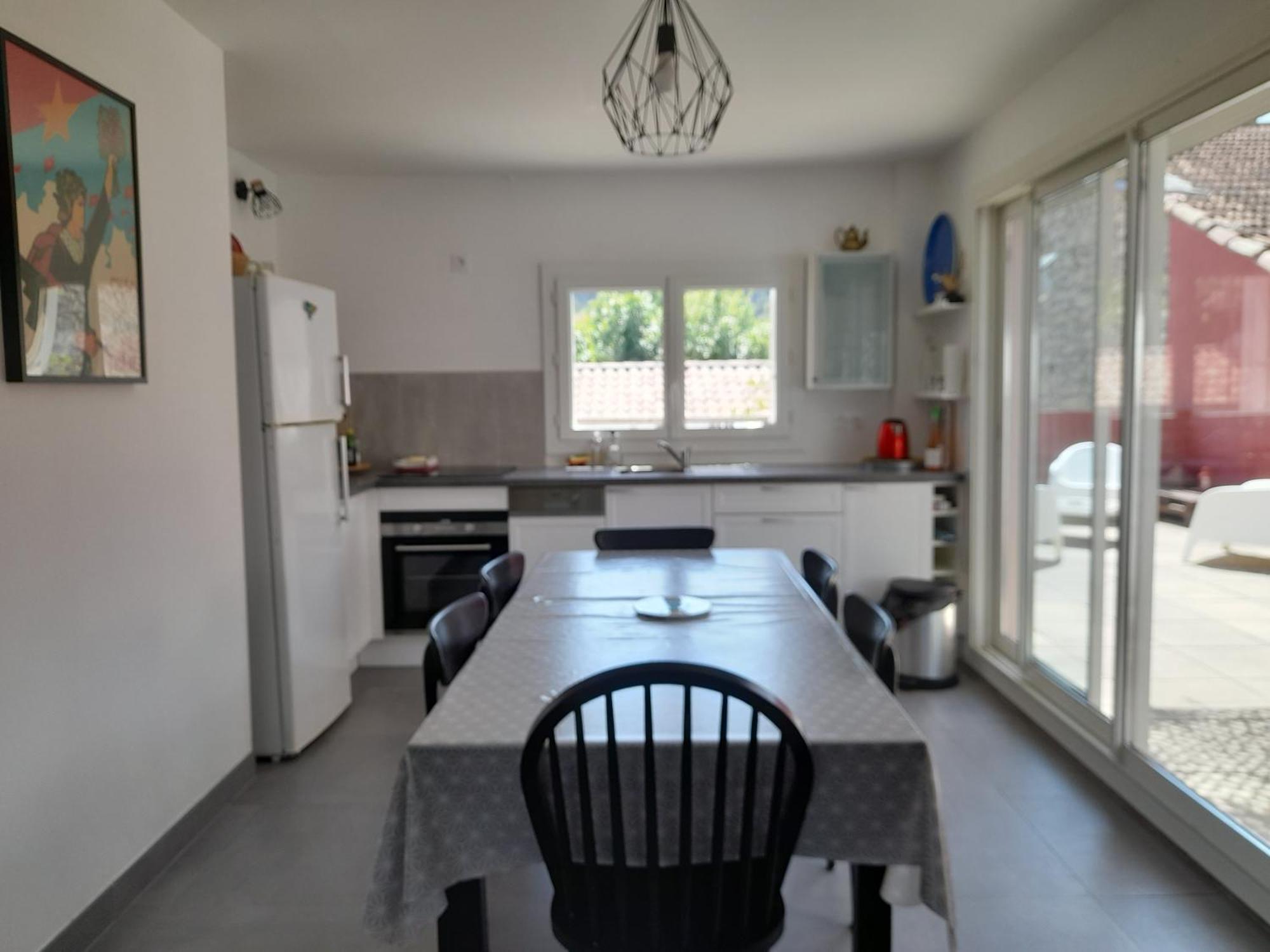 Grande Terrasse Et Vue Sur Le Site Antique